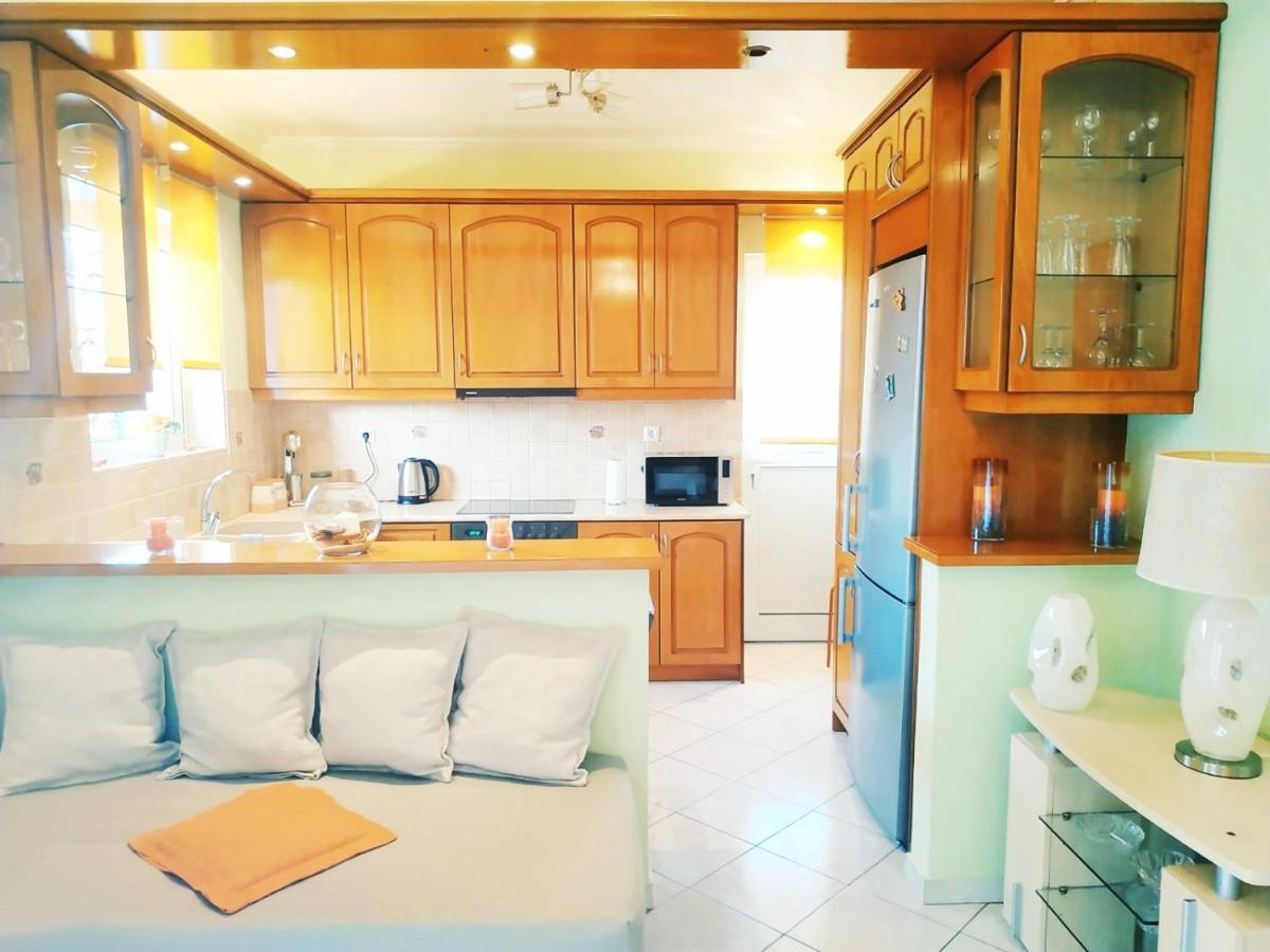 Jimmy'S House Apartment Artemida  Luaran gambar