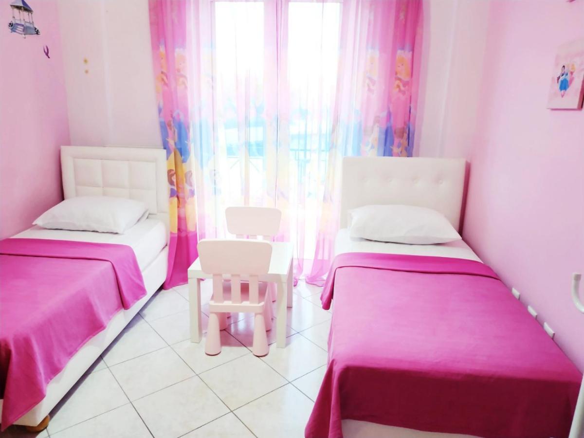 Jimmy'S House Apartment Artemida  Luaran gambar